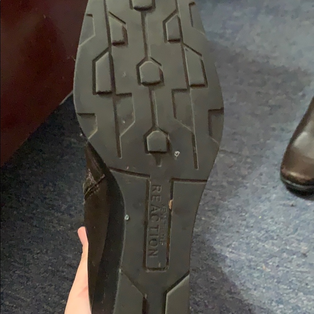 Boots - Picture 5 of 8